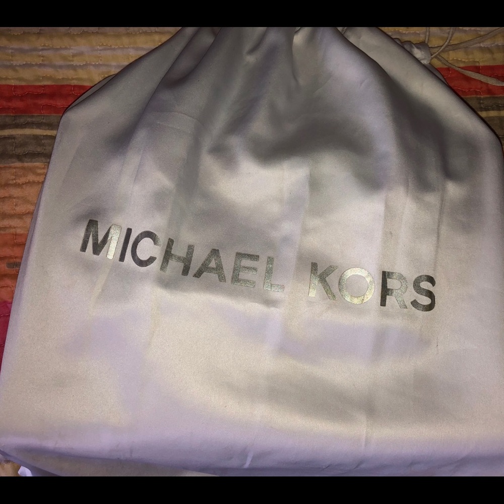 Michael Kors Saffiano Hamilton East West Satchel - Picture 5 of 5